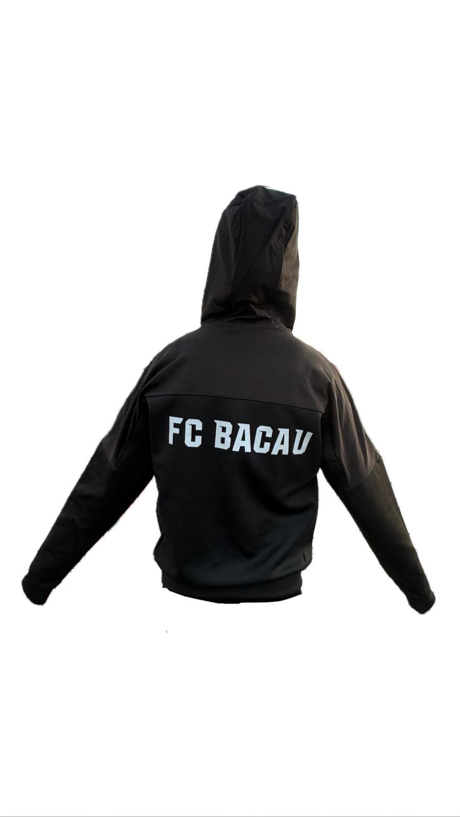 JACHETA NEAGRA BACAU